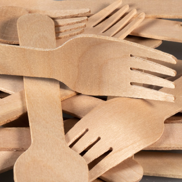 Couvercle plastique trasparent et plateaux pour traiteurs.