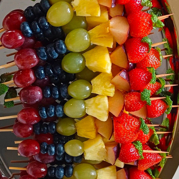 Brochette de fruits avec pique en bois