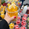 Pot alimentaire en plastique transparent 53 cL + couvercle dôme à trou