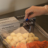 boîte distributrice film étirable alimentaire 0,30 x 300 m, films alimentaires et aluminium, cuillère en fibres végétales, verrines et lingettes rafraîchissantes