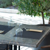 Set de table bleu marine 30x40 cm en spunbond.