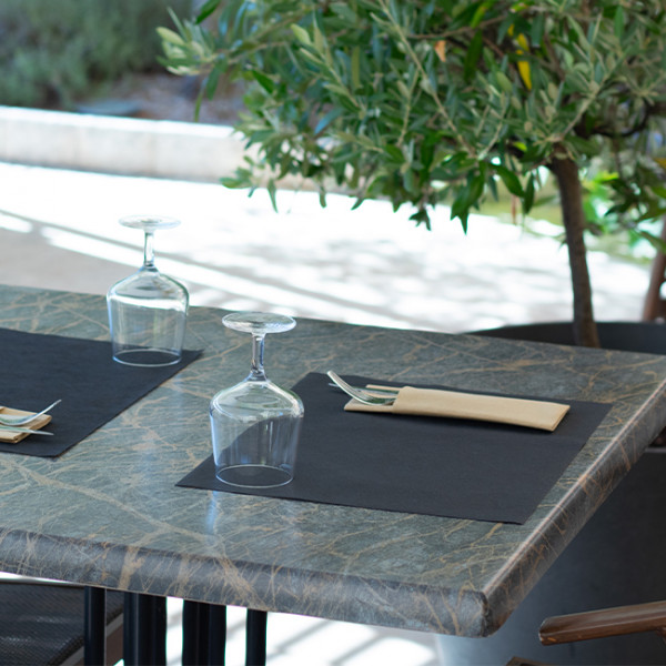 Set de table bleu marine 30x40 cm en spunbond.