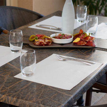 Set de table en papier gaufré blanc 30 x 40 cm