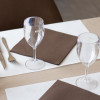 Set de table vichy rouge 30x40cm en papier gaufré.