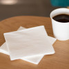 Mini serviette en papier blanche pour le dessert